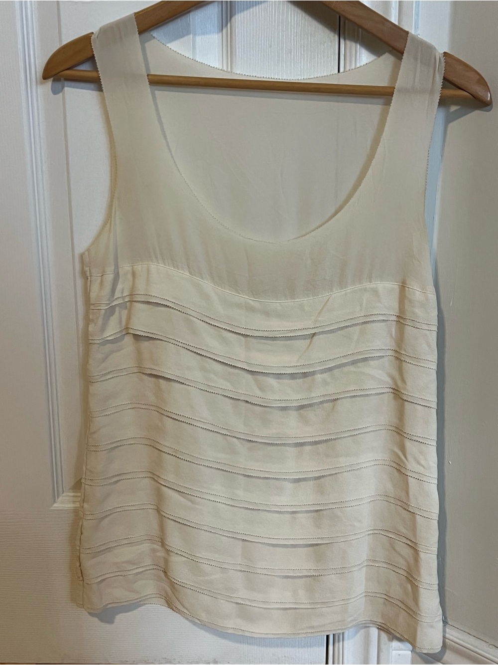 Vintage Tory Burch Cream Sleeveless Layered Scoop Neck Tank